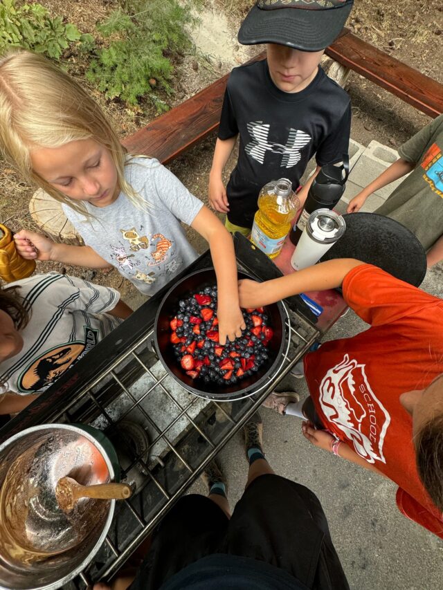 5 CEAACFB B78 F 44 B7 9 F77 730621 F0652 A