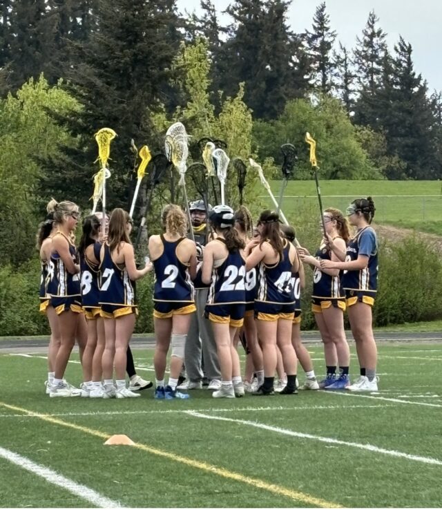 Girls Lax Huddle