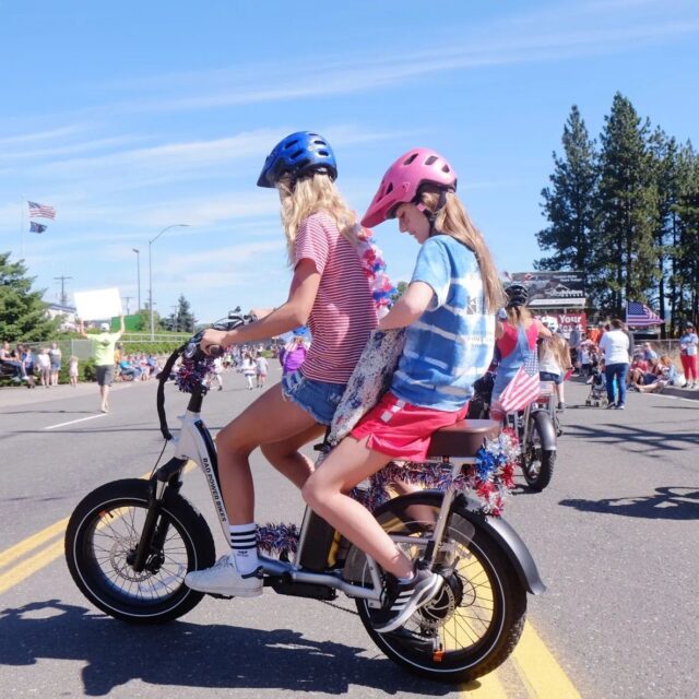 Hood River teens on ebikes throttle kids