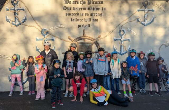 Cascade Locks bike to school day